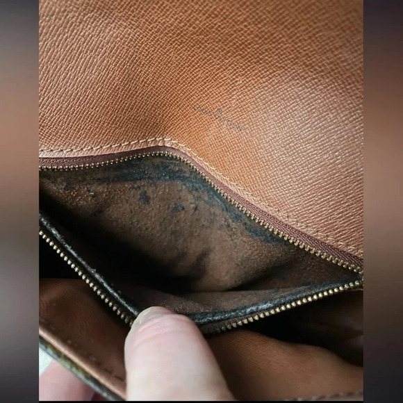 Louis Vuitton Chantilly GM Bag - Picture 13 of 16